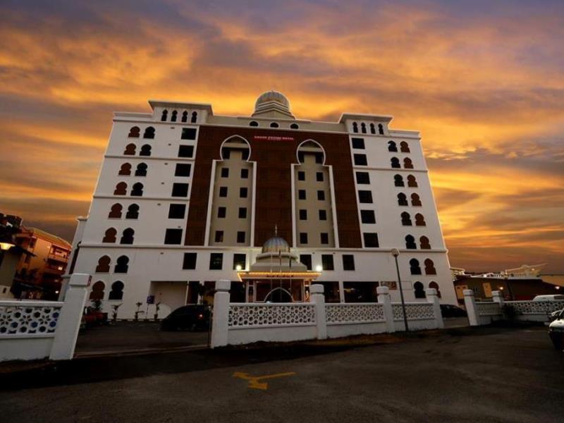 Hotel Grand Puteri, antara hotel dalam Senarai Hotel Wakaf